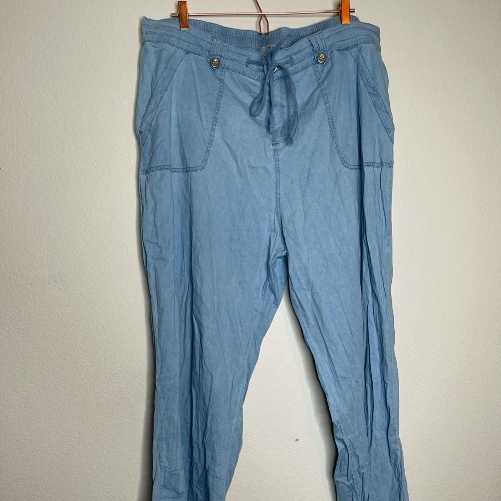 Torrid chambray light wash pants - Picture 2 of 11